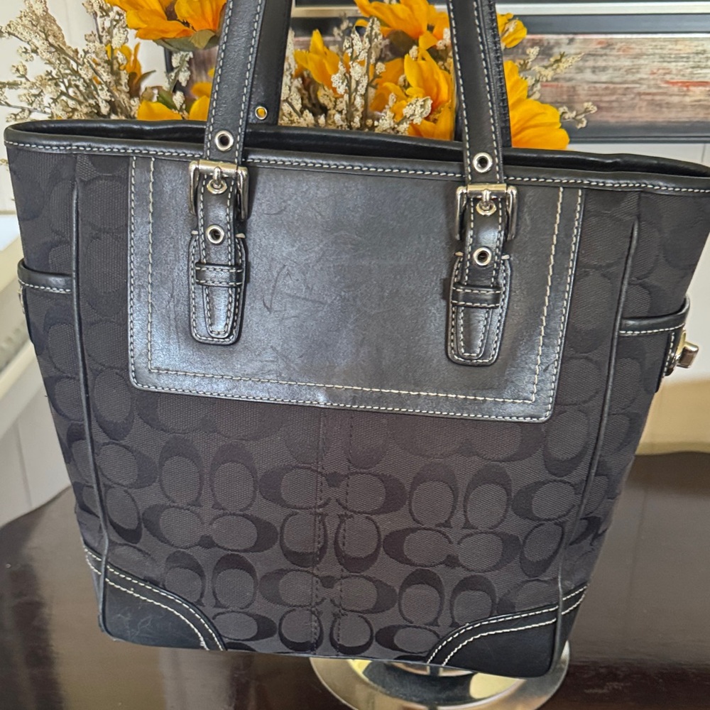 Coach Leatherware Signature Black Canvas Leather Trim and Handle Tote Bag - Picture 3 of 15
